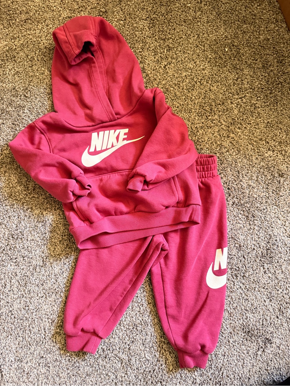 Nike 18m Club Fleece Set